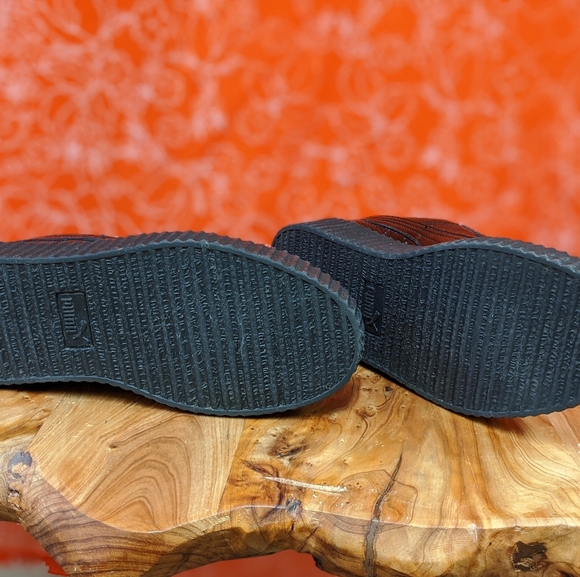 Puma by Rihanna Fenty Patent Sneakers 8.5 - Picture 7 of 7